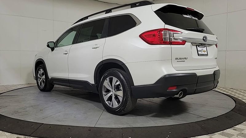 2024 Subaru Ascent Premium photo 4