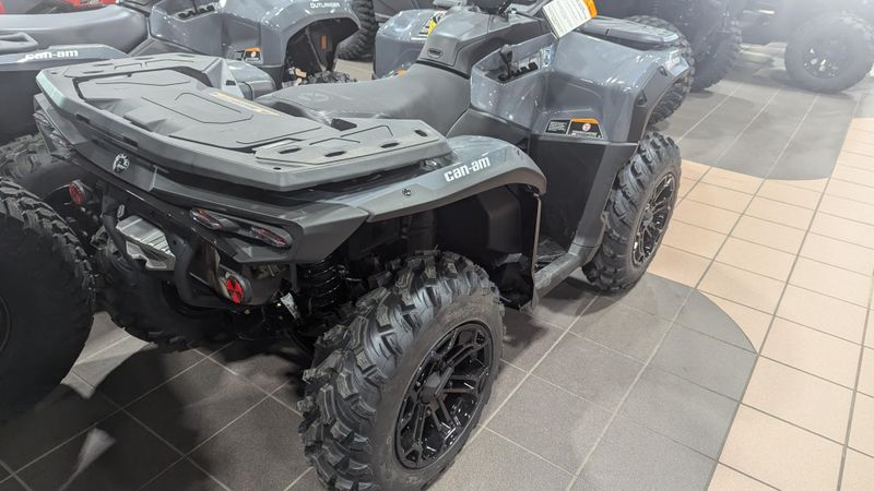 2025 Can-Am OUTLANDER DPS 1000 GRANITE GRAY Image 5