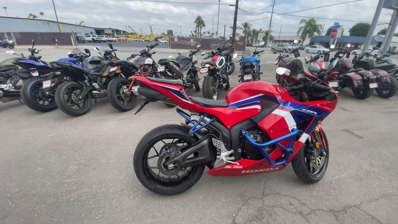 Used 2021 Honda CBR600RR Image 4