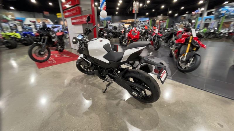 New 2025 CFMOTO 450NK Image 6