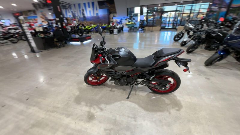 Used 2025 Kawasaki Z500 SE ABS Image 9