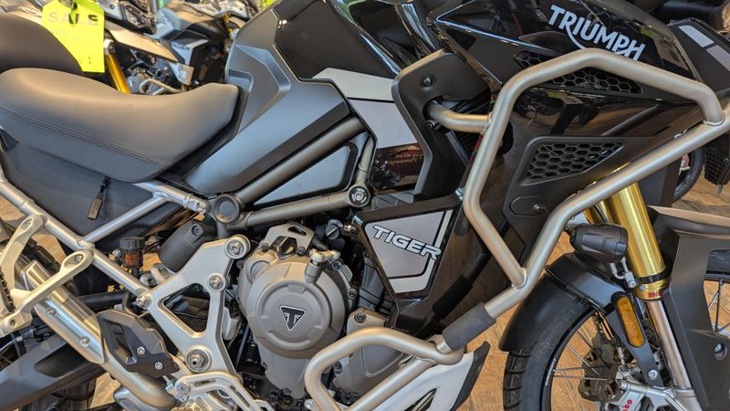 2023 Triumph Tiger 1200 in a Sapphire Black exterior color. Pitt Cycles (724) 779-1901 pixelmotiondemo.com 