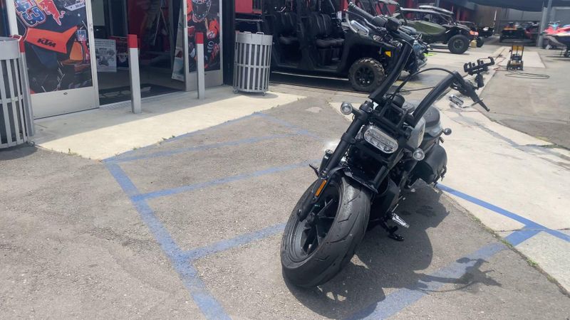Used 2024 Harley-Davidson Sportster Image 4