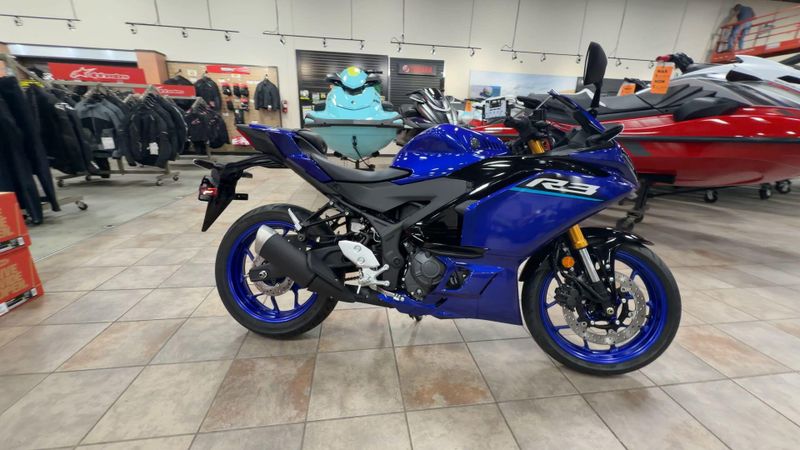 New 2026 Yamaha YZF-R3 ABS Image 2