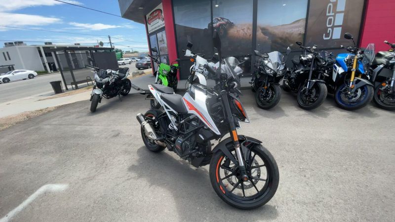 Used 2022 KTM 390 DUKE Image 2