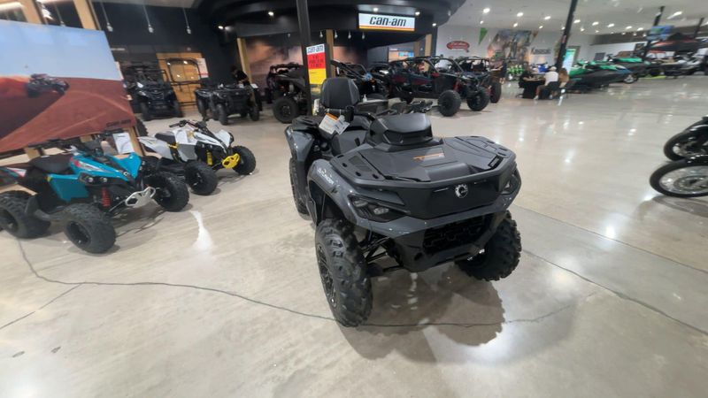 New 2026 Can-Am OUTLANDER MAX DPS 1000R Image 7