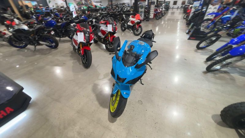 New 2026 Yamaha YZF-R7 Image 2