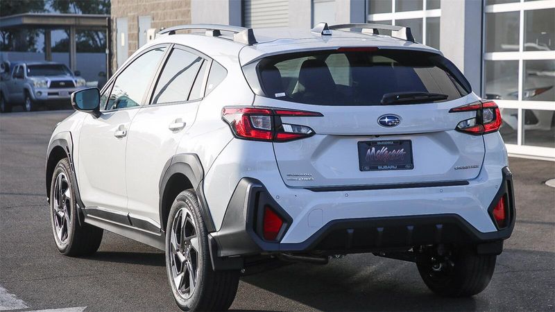 2025 Subaru Crosstrek LimitedImage 8