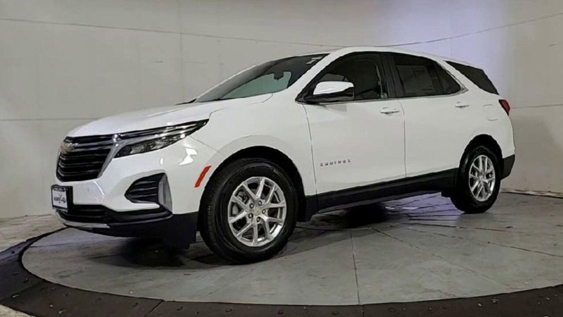 2022 Chevrolet Equinox LT photo 9