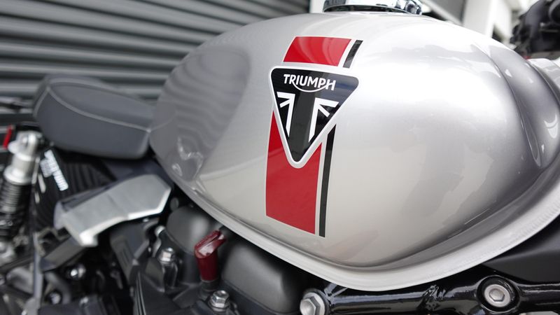 New 2025 Triumph Speed Twin 900 Base 