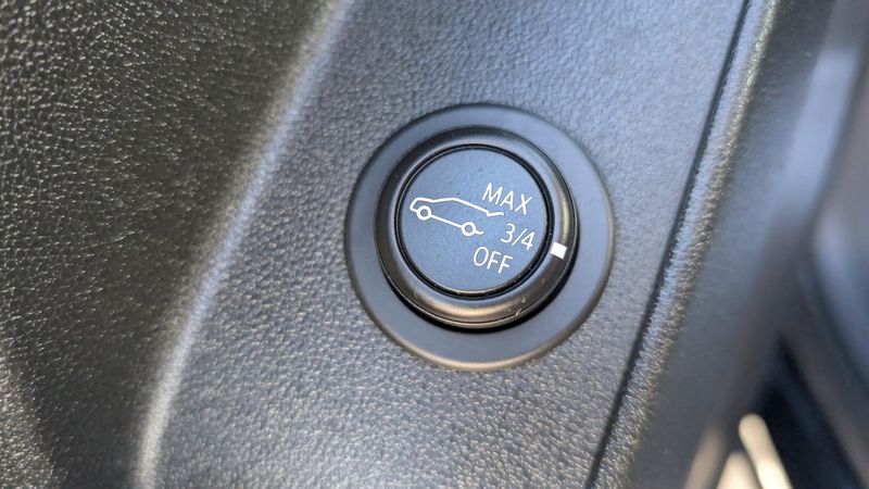 Used 2021 Chevrolet Equinox LTImage 18