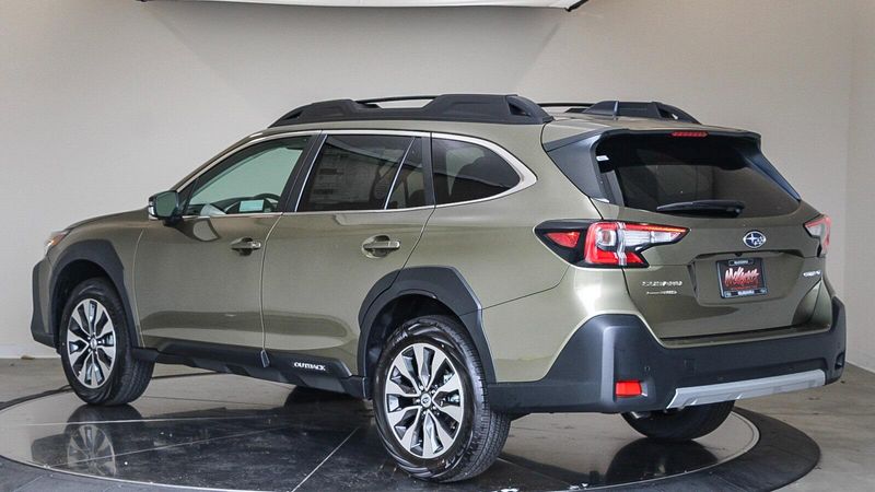 2025 Subaru Outback LimitedImage 2