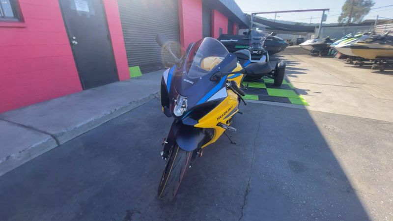 New 2027 Suzuki GSX-R1000 40TH ANNIVERSARY EDITION Image 7