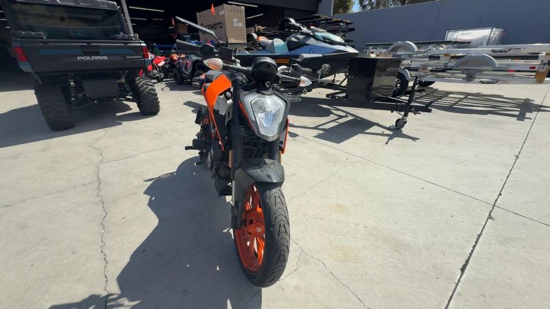 Used 2023 KTM 200 DUKE Image 6
