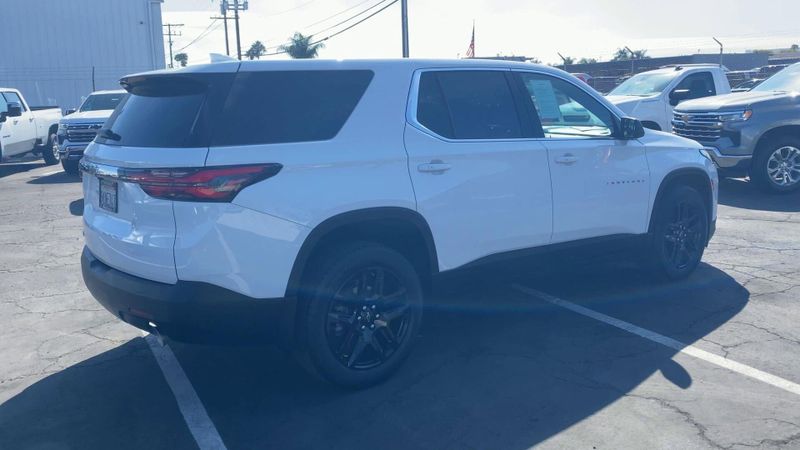 Used 2022 Chevrolet Traverse LSImage 9