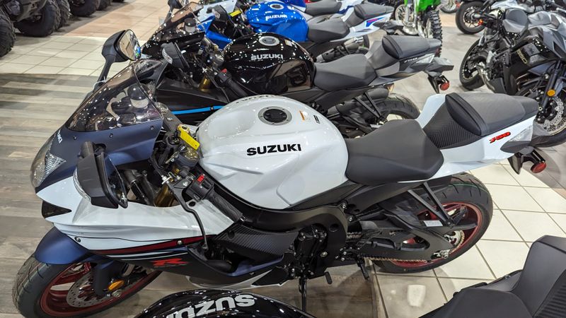 2024 Suzuki GSXR 750Image 15