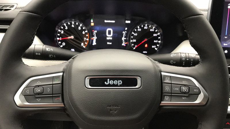 2025 Jeep Compass Limited 4x4Image 8