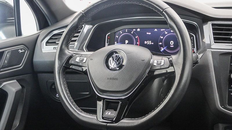 2019 Volkswagen Tiguan 2.0T SEL Premium R-LineImage 17