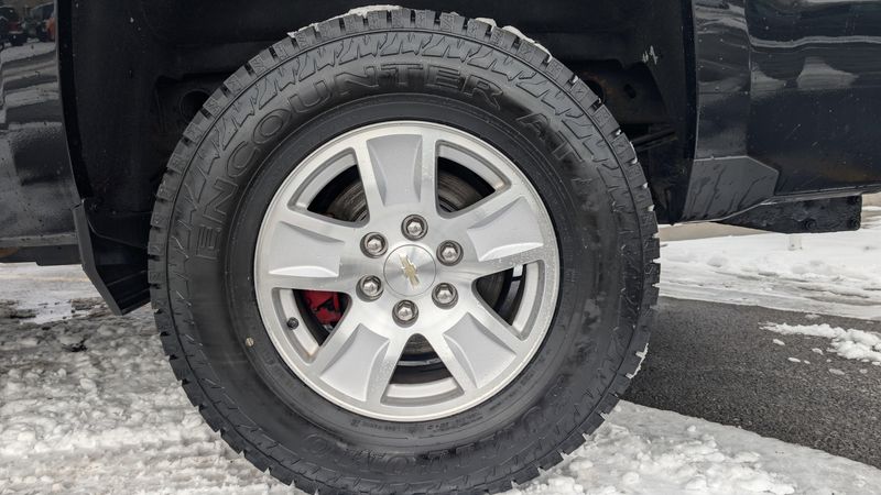 Used 2018 Chevrolet Silverado 1500 LTImage 11