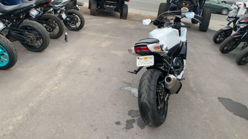 Used 2023 Suzuki GSX-R600 CA Image 8