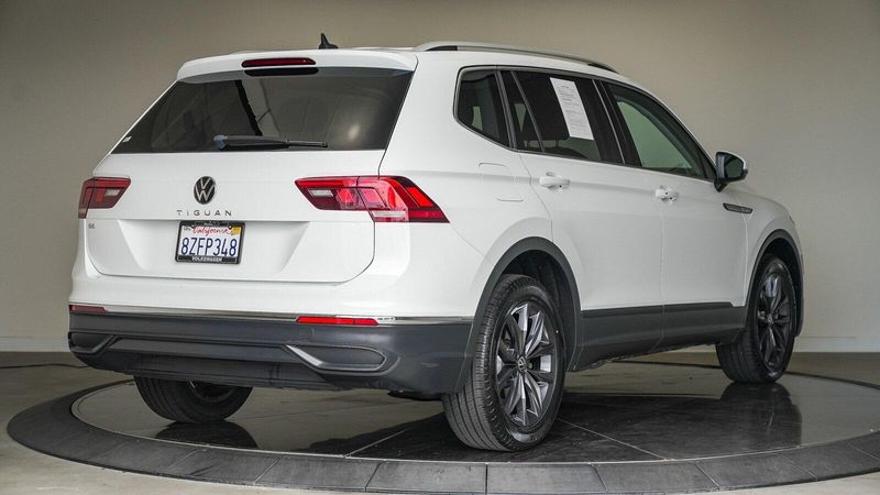 2022 Volkswagen Tiguan 2.0T SEImage 5
