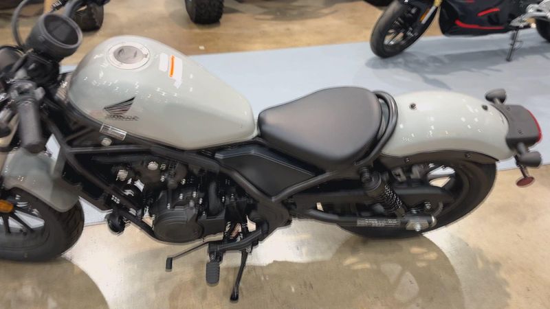 New 2026 Honda REBEL 500 ABS Image 2