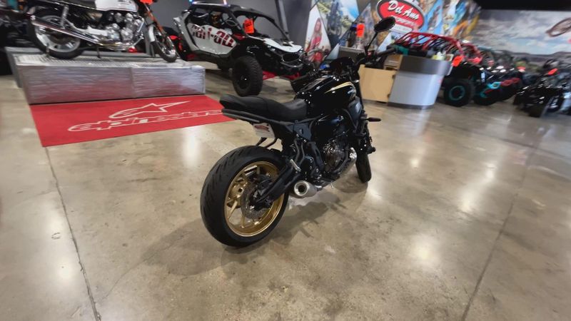 2023 Yamaha XSR700 Image 8
