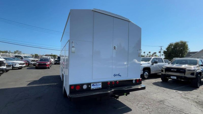 2024 Chevrolet Silverado 3500HD CC Work TruckImage 8