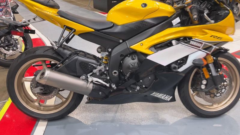 Used 2016 Yamaha YZF-R6 CA Image 5
