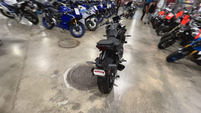 Used 2024 Yamaha MT-07 CA Image 7