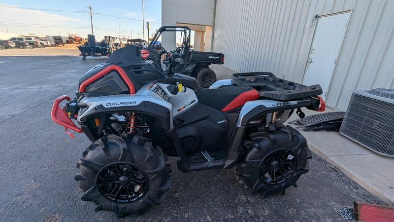 2025 Can-Am OUTLANDER XMR 1000 HYPER SILVER AND LEGION RED Image 3