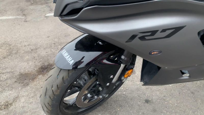 Used 2024 Yamaha YZF-R7 Image 8
