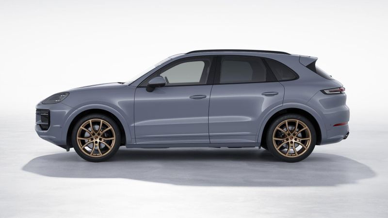 2024 Porsche Cayenne BaseImage 2