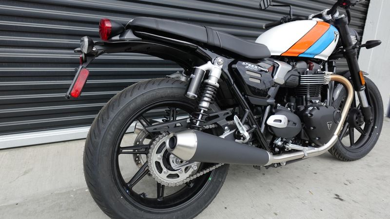 New 2025 Triumph Speed Twin 900 Base 
