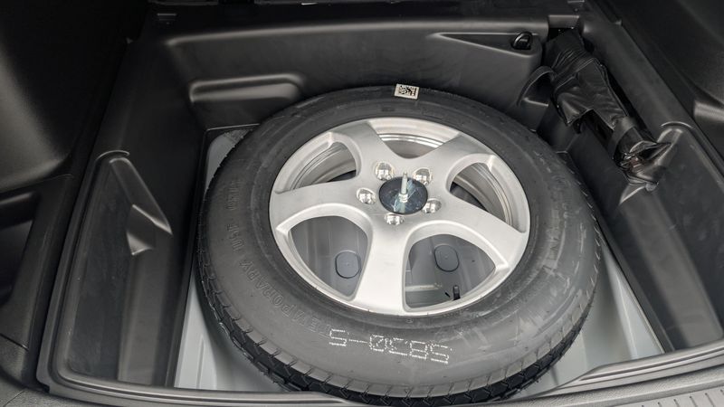 New 2025 Jeep Grand Cherokee Laredo 4x4Image 12