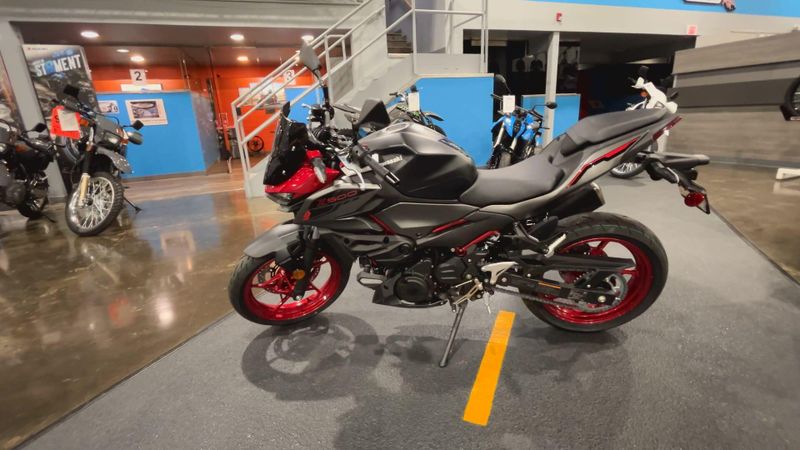 New 2025 Kawasaki Z500 SE ABS Image 5
