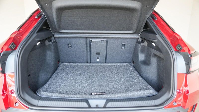 New 2025 Volkswagen ID.4 Pro SImage 11
