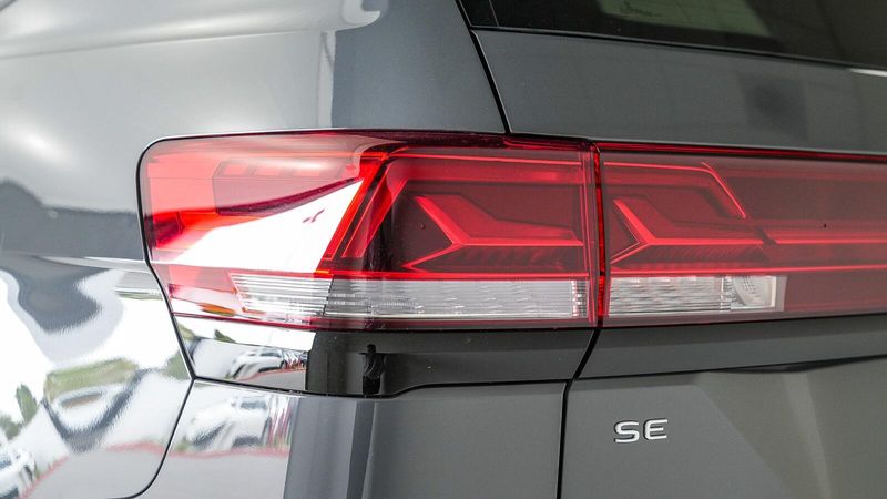 New 2025 Volkswagen Atlas 2.0T Peak EditionImage 8