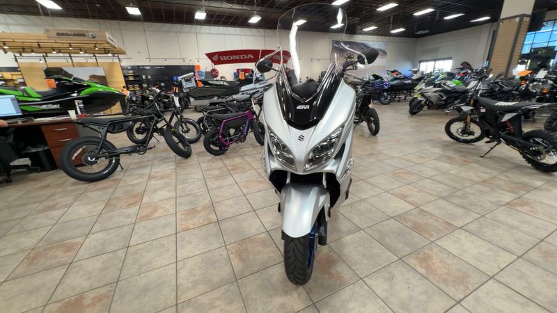 Used 2024 Suzuki Burgman 400 Image 4