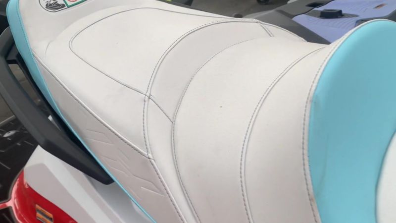 New 2025 Yamaha VX DELUXE W/AUDIO Image 3