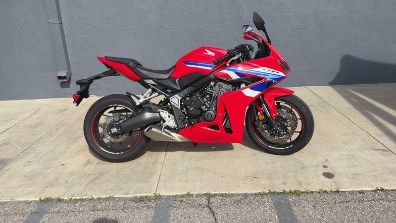Used 2024 Honda CBR650R ABS Image 5