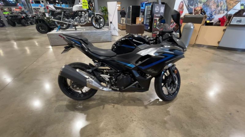 Used 2025 Kawasaki NINJA 500 Image 9