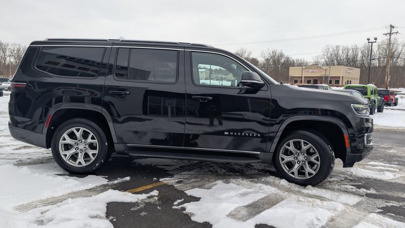 2022 Jeep Wagoneer Series IImage 4