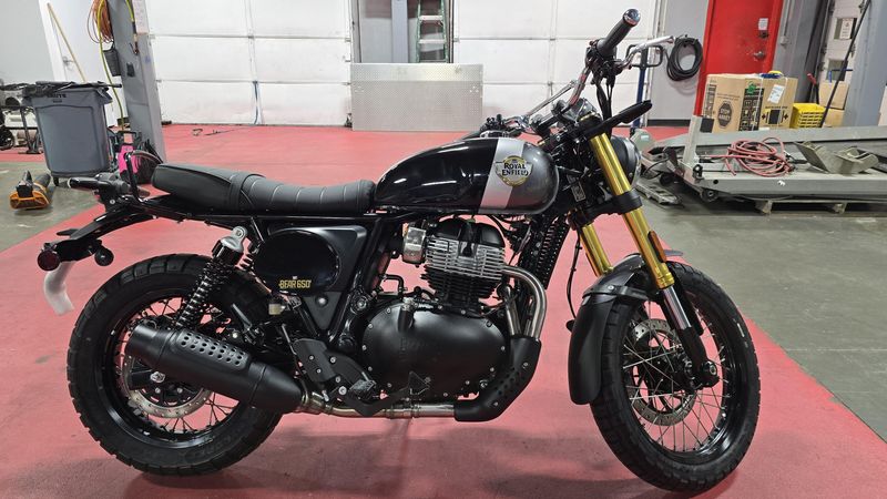 2025 Royal Enfield Bear 650 Image 1