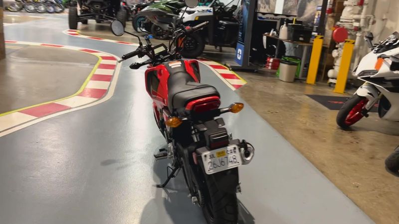Used 2023 Honda GROM Base Image 2
