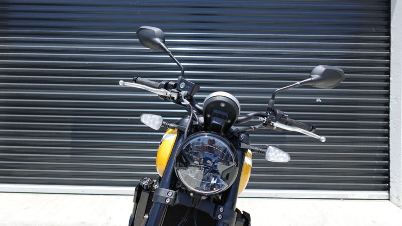New 2025 Triumph Trident 660 