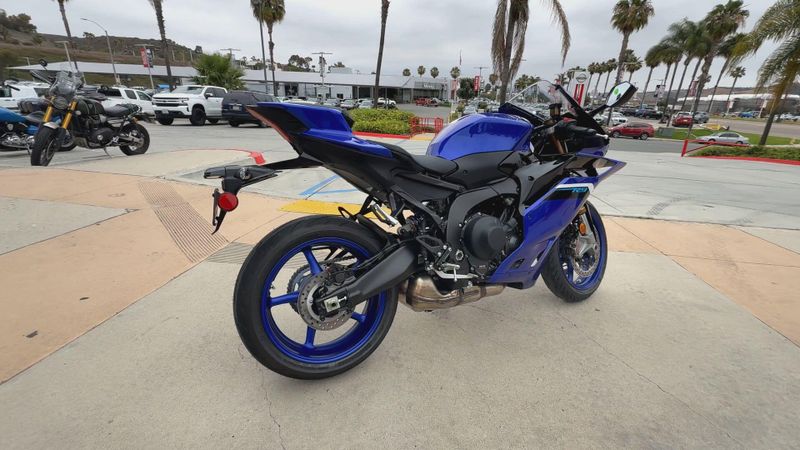 New 2025 Yamaha YZF-R9 Image 9