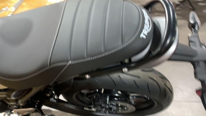 New 2025 Triumph SPEED 400 Image 7