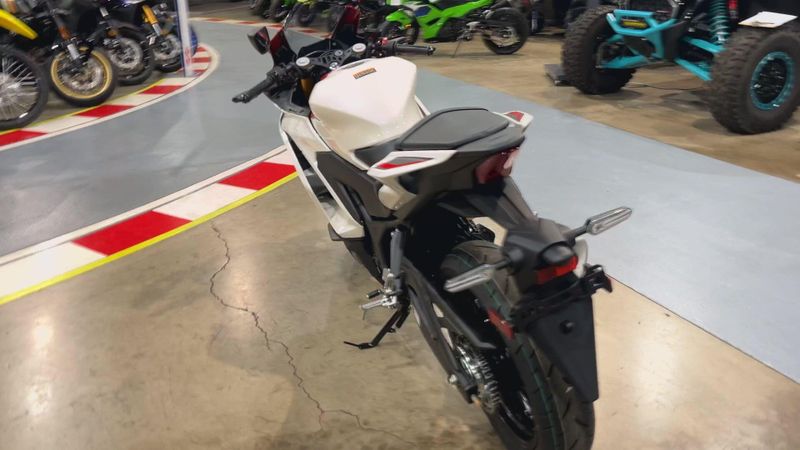 New 2026 Yamaha YZF-R3 ABS CA 70TH ANNIVERSARY EDITION Image 3