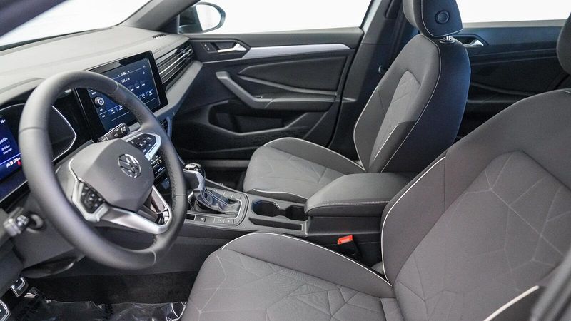 New 2025 Volkswagen Jetta 1.5T SportImage 19
